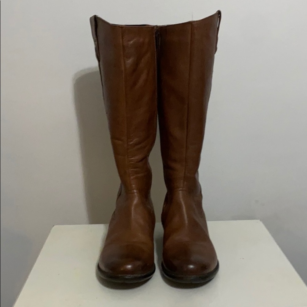 Like New Beautiful Clark’s Tall Leather Bo…